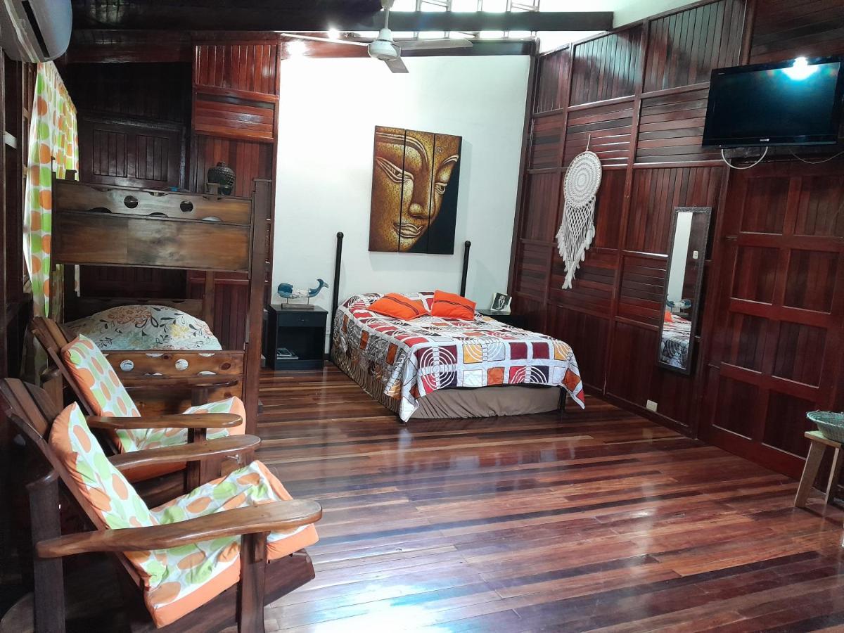 Casas Guaney Otel Manuel Antonio Dış mekan fotoğraf